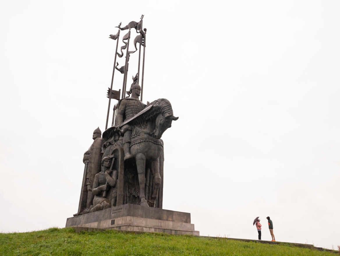 Памятник дружине Александра Невского, Псков